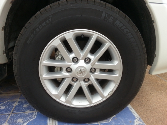 ขายรถใหม่ Toyota Fortuner 3.0V  D4D Vnturbo 2014 ล้อ17 วิ่ง 2500 km.ชุดแต่งรอบคัน ราคาคุยได้ กาฬสินธุ์