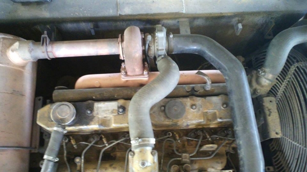 รถแบคโฮ CAT 320 B ใช้งานดี มีทะเบียน ช่วงล่างเพิ่งทำใหม่.