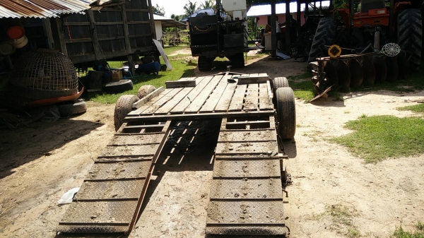 ด่วน!ขายรถเกี่ยวข้าวDc60plus +พร้อมพ่วงลากราคา369000 บาท