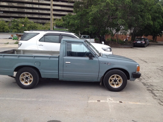 ขายดัสสัน 720 4 ขอ พร้อมใชั แอร์เย็น 62,000 บาท ติดต่อ คุณเอ๋ รามอินทรา โทร.092-6356419, 098-4246365