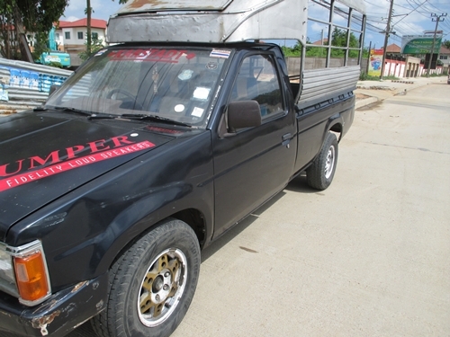 ิิBIG M 2.4 ฝาดำ ปี90 เครื่องดีไม่เยิ้มความรั้อนปรกติคับช่วงล่างโอเค ราคาคุย