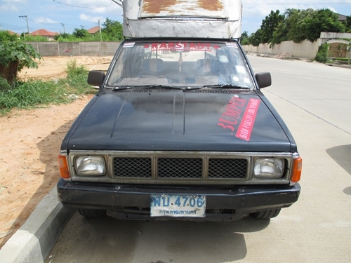 ิิBIG M 2.4 ฝาดำ ปี90 เครื่องดีไม่เยิ้มความรั้อนปรกติคับช่วงล่างโอเค ราคาคุย