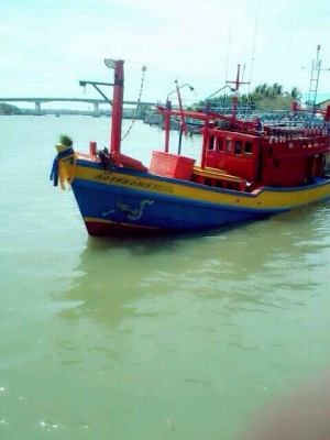 ขายเรือปั่นไฟ 1ล้านหนึ่งแสนบาท ไม้ตะเคียนทอง เรือมาตรฐาน อุปกรณ์ครบ