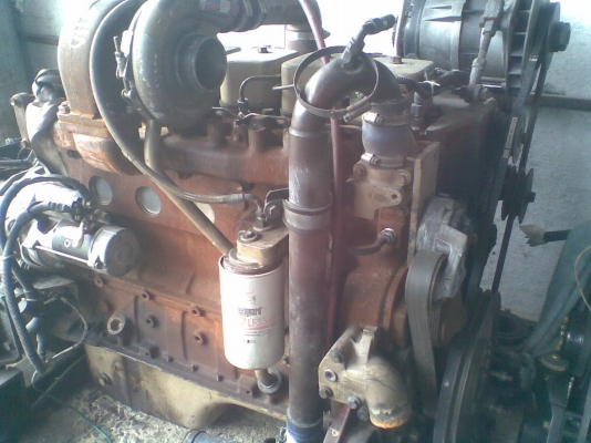 ส่งเครื่อง cummins ขึ้นรถเป็นที่เรียบร้อยแล้วค่ะ 16/8/57