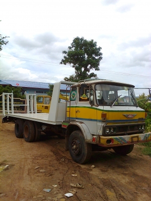 สวยแบบเดิมๆขายรถสิบล้อลากรถเกี่ยวข้าว ฮีโน่ kt925