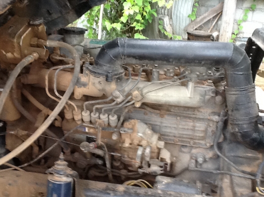 ขายครับเครื่องEH700เครื่องใช้งานทุกวันพร้อมยกลงฟิดจัดครับไม่มีใบคลุมเครื่อง