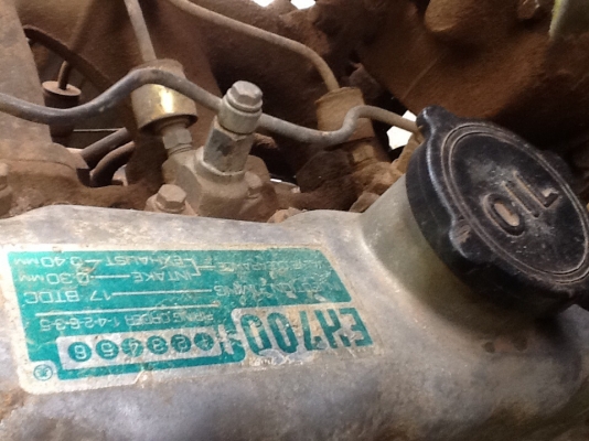 ขายครับเครื่องEH700เครื่องใช้งานทุกวันพร้อมยกลงฟิดจัดครับไม่มีใบคลุมเครื่อง