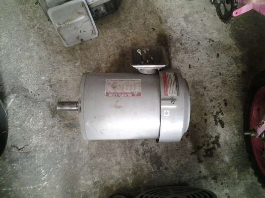 ขาย !! มอเตอร์ มิตซูบิชิ 2แรง 3สาย รอบ 1450 สภาพเดิมๆ พร้อมใช้งาน