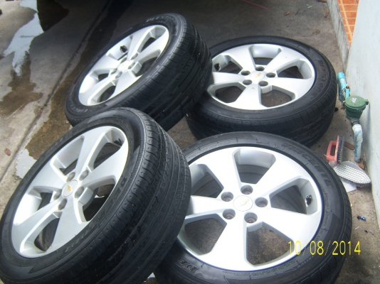 แม็กเชฟขอบ 17 5รู114  พร้อมยาง 215 55 17 ปี 12