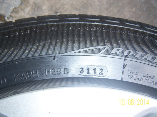 แม็กเชฟขอบ 17 5รู114  พร้อมยาง 215 55 17 ปี 12