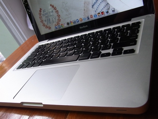 โคราชMacBook alu Unibody 13 12900 การ์ดจอแยก สวย