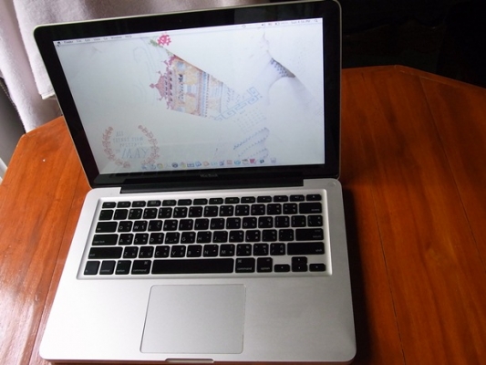 โคราชMacBook alu Unibody 13 12900 การ์ดจอแยก สวย