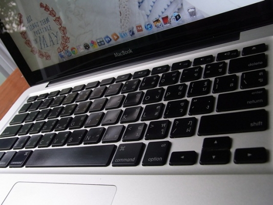 โคราชMacBook alu Unibody 13 12900 การ์ดจอแยก สวย