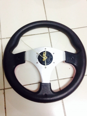 พวงมาลัย momo ถูกสุดสุด