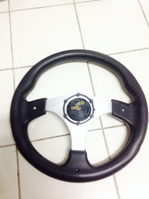 ขายพวงมาลัย momo