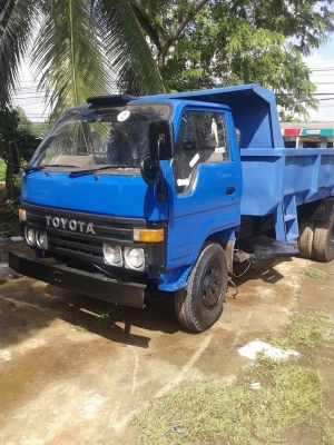 ขายดั๊มTOYOTA 300ไดน่า 115 แรงม้า สภาพสวยพร้อมใช้ ราคาต่อรองได้ ติดต่อได้ที่คุณ อ๊อฟ พิจิตร 086-737-9991