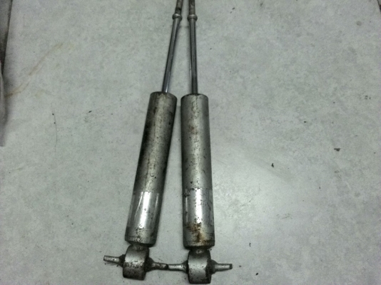 ขายโช๊ค KAYABA สีเงิน