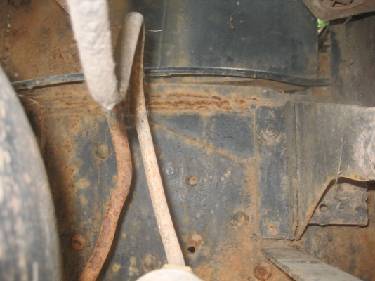 อีชูชุ  ดัมพ์  2 เพลา เกียร์กลาง  เครื่อง 165 แรง  475,000 บาท// ปรับลด 460,000 บาท