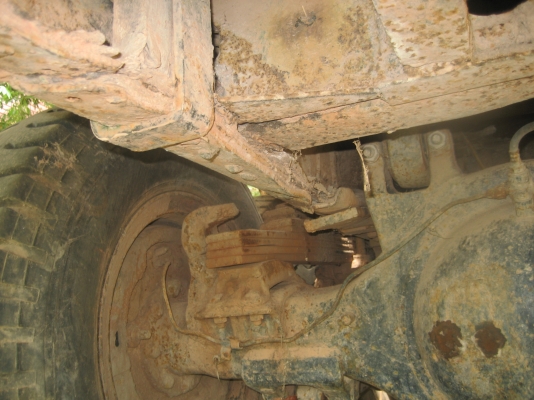 อีชูชุ  ดัมพ์  2 เพลา เกียร์กลาง  เครื่อง 165 แรง  475,000 บาท// ปรับลด 460,000 บาท