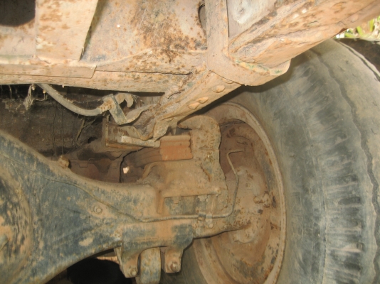 อีชูชุ  ดัมพ์  2 เพลา เกียร์กลาง  เครื่อง 165 แรง  475,000 บาท// ปรับลด 460,000 บาท