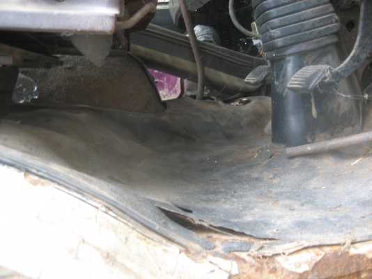 อีชูชุ  ดัมพ์  2 เพลา เกียร์กลาง  เครื่อง 165 แรง  475,000 บาท// ปรับลด 460,000 บาท