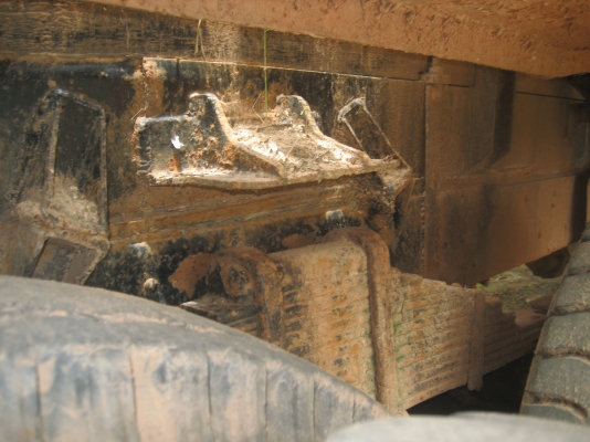 อีชูชุ  ดัมพ์  2 เพลา เกียร์กลาง  เครื่อง 165 แรง  475,000 บาท// ปรับลด 460,000 บาท