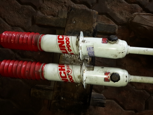 ขายโช๊ค suncho ใส่วีโก้ยกสูง ไม่รั่วไม่ซึม