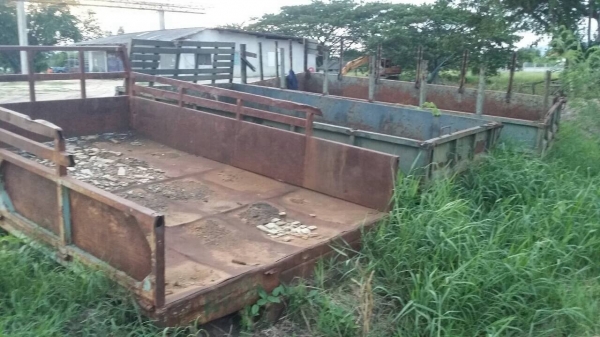 ขายกระบะรถ 6 ล้อใหญ่