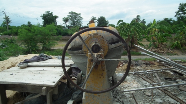 โม่ผสมปูน