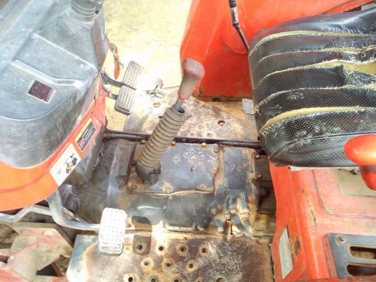 ขายรถไถ KUBOTA M5000SU มีอุปกรณ์ 3 ชิ้น มีดันหน้า จาน 6 จอบหมุน สนใจโทร 081-9701072