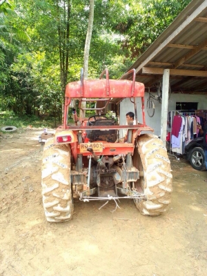 ขายรถไถ KUBOTA M5000SU มีอุปกรณ์ 3 ชิ้น มีดันหน้า จาน 6 จอบหมุน สนใจโทร 081-9701072