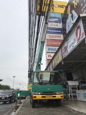 ให้เช่ารถเครน รถกระเช้า รถเฮี๊ยบ ในจังหวัดชลบุรี ฉะเชิงเทรา และใกล้เคียง ติดต่อ081-398-5326