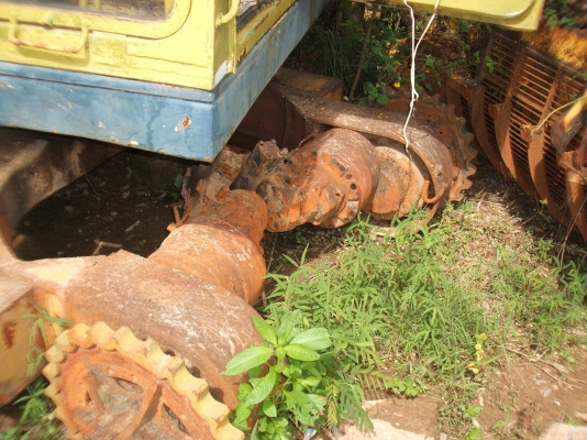 ขายซากแม็คโคร โคมัตสุ PC 120-2 มีตัวเดิน มีเครื่อง มีส่วนประกอบตามภาพถ่าย