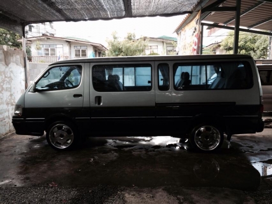 ขายรถตู้ SUPER CUSTOM ช่วงยาว เบนซินโรงงาน สสวยเดิมบาง