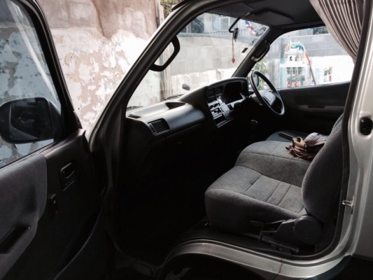 ขายรถตู้ SUPER CUSTOM ช่วงยาว เบนซินโรงงาน สสวยเดิมบาง