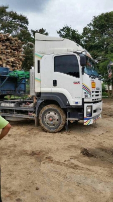 รถอีซูซุ 10 ล้อหัวลาก  GXZ  360 แรงม้า. ปี 54.  ( มีขาย 2 คัน. )  ,  ( ขายเฉพาะหัว )   สนใจติดต่อ 081 - 6079515