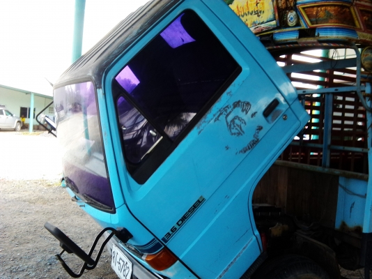 ขายด่วน ISUZU NKR 110 แรงม้าปี36 ขายด่วน ISUZU NKR 110 แรงม้าปี36