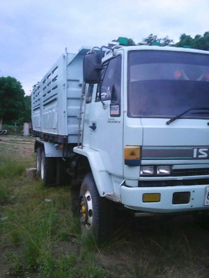 ขายรถ 10 ล้อดัมพ์ ISUZU ROCKY 240 แรงม้าโค๊ช K มีระบบลาก ราคา 950000