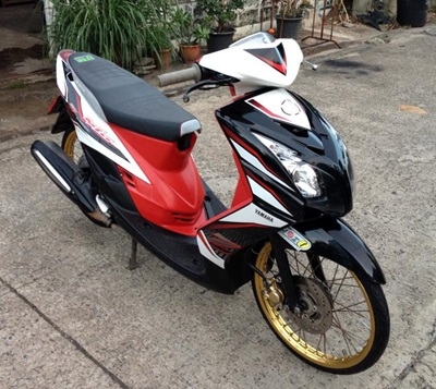 MIo115 สองตา รถปี 2011