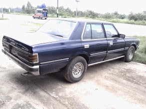 TOYOTA CROWN ; วางเครืองนิสสัน6สูบดีเชลล์ ได้มาจากเบนช์ แรงมากประหยัดถายในสอาด รถขับได้ปกติ ภาษี58 แอร์มี รถไม่ผุครับขายถูกๆ ให้จบไวๆราคานี้หาไม่ได้แล้วครับ พ่อค้าตัดไปก่อนที่เชียนรถคลาสสิคจะมาเจอ