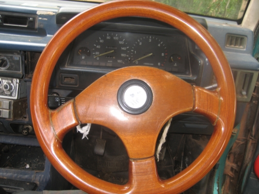 ขายซาก  มิตชู   ไม่มีทะเบียน    ราคา 35,000 บาท//โอนมัดจำแล้วครับ  10,000  บาท  จาก  กทม.