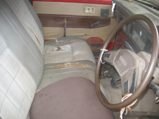 ขายซาก โตโยต้า  ตามภาพ  ราคา 35,000  บาท