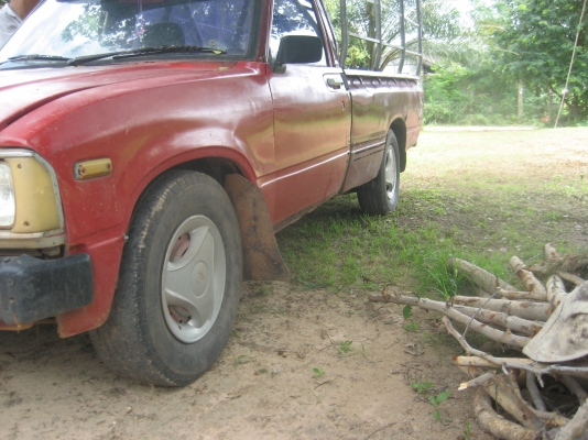 ขายซาก โตโยต้า  ตามภาพ  ราคา 35,000  บาท