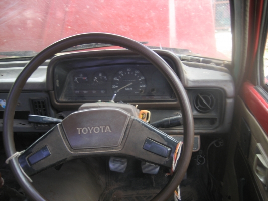 ขายซาก โตโยต้า  ตามภาพ  ราคา 35,000  บาท