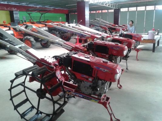 ขายเครื่องอีที110+อาที110พร้อมหางชุดละ35000-38000