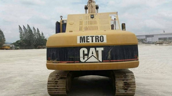 รถแบคโฮ CAT 320 C