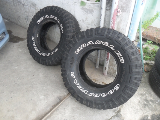 ยาง GoodYear 32x11.50R15 สวยๆ 1 คู่ ราคา 1800 บาท
