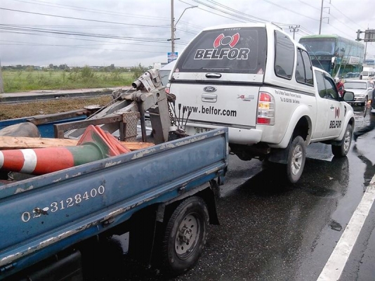 bอ้วนรถยกอยู่บางนาตราดบริการ24ชมดึงรถตกข้างทางคูน้ำ รถยก รถลาก รถสไลท์เราช่วยท่านได้b bอ้วนรถยกอยู่บางนาตราดบริการ24ชมดึงรถตกข้างทางคูน้ำ รถยก รถลาก รถสไลท์เราช่วยท่านได้b