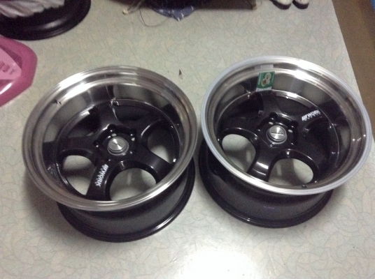 แม็ก work มือ1ขอบ 18 นิ้วกว้าง10.5 นิ้วออฟลึกมาก มีคู่เดียวลดราคาด่วน