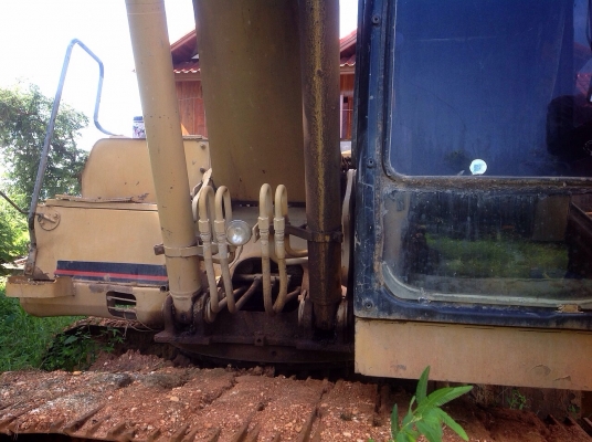 ขายแบคโฮ  CAT 320 V2  เจ้าของต้องการขายด่วน